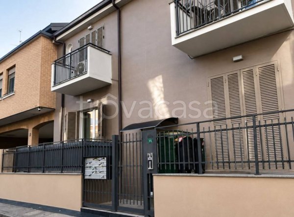 appartamento in vendita a Milano in zona Gorla
