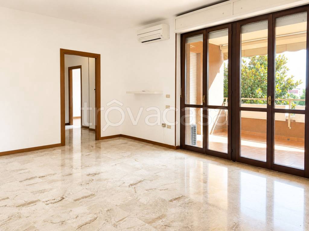 appartamento in vendita a Milano in zona Boldinasco