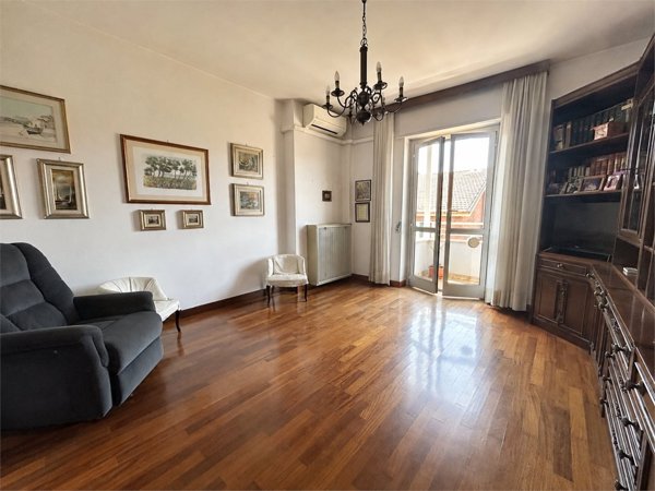 appartamento in vendita a Milano in zona Forlanini
