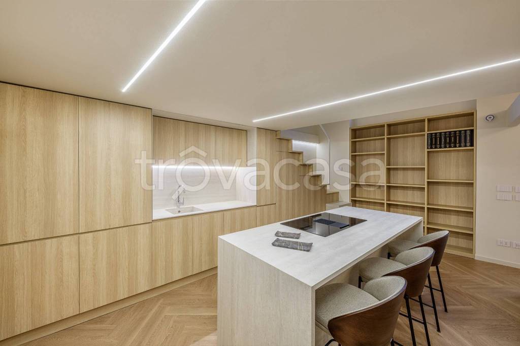 appartamento in vendita a Milano in zona Brera