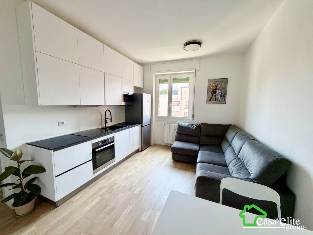 appartamento in vendita a Milano in zona Vigentino
