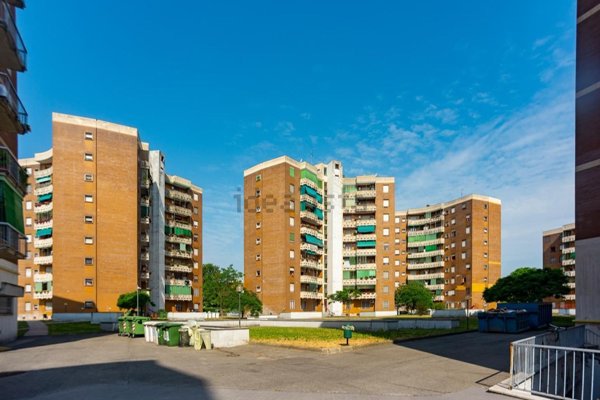 appartamento in vendita a Milano in zona Corvetto