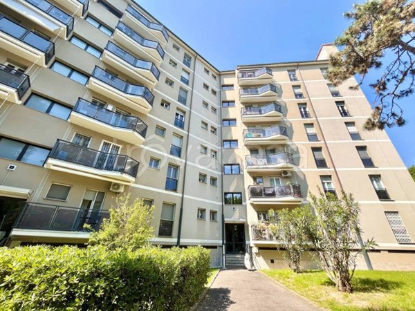 appartamento in vendita a Milano in zona Forlanini