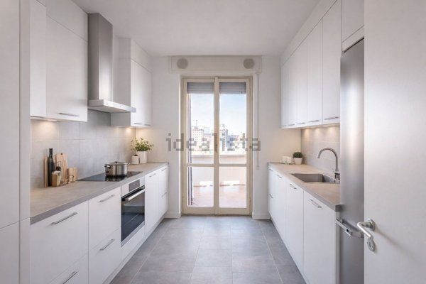 appartamento in vendita a Milano in zona Corvetto