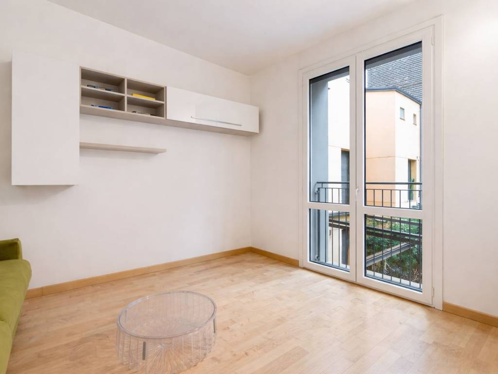 appartamento in vendita a Milano in zona Cinque Giornate