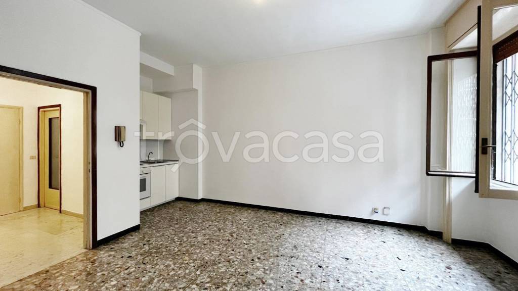 appartamento in vendita a Milano in zona San Cristoforo