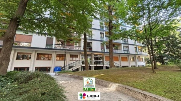 appartamento in vendita a Milano in zona De Angeli