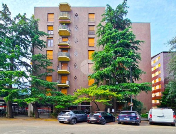 appartamento in vendita a Milano in zona Prato Centenaro