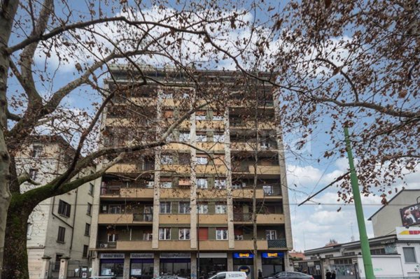negozio in vendita a Milano in zona Isola