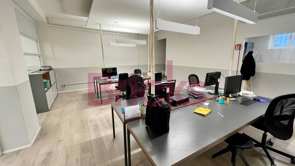 ufficio in vendita a Milano in zona Città Studi