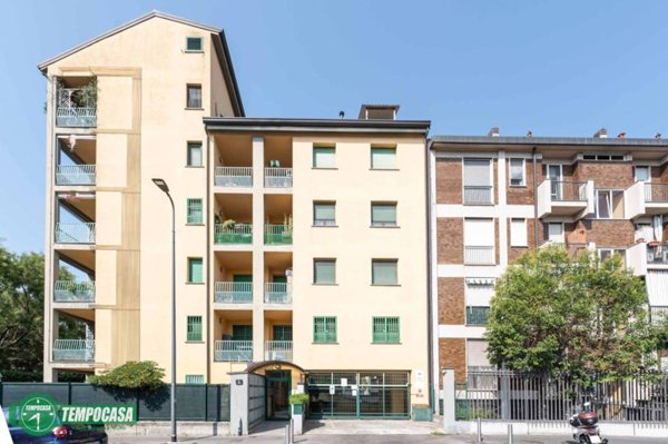 appartamento in vendita a Milano in zona Gorla
