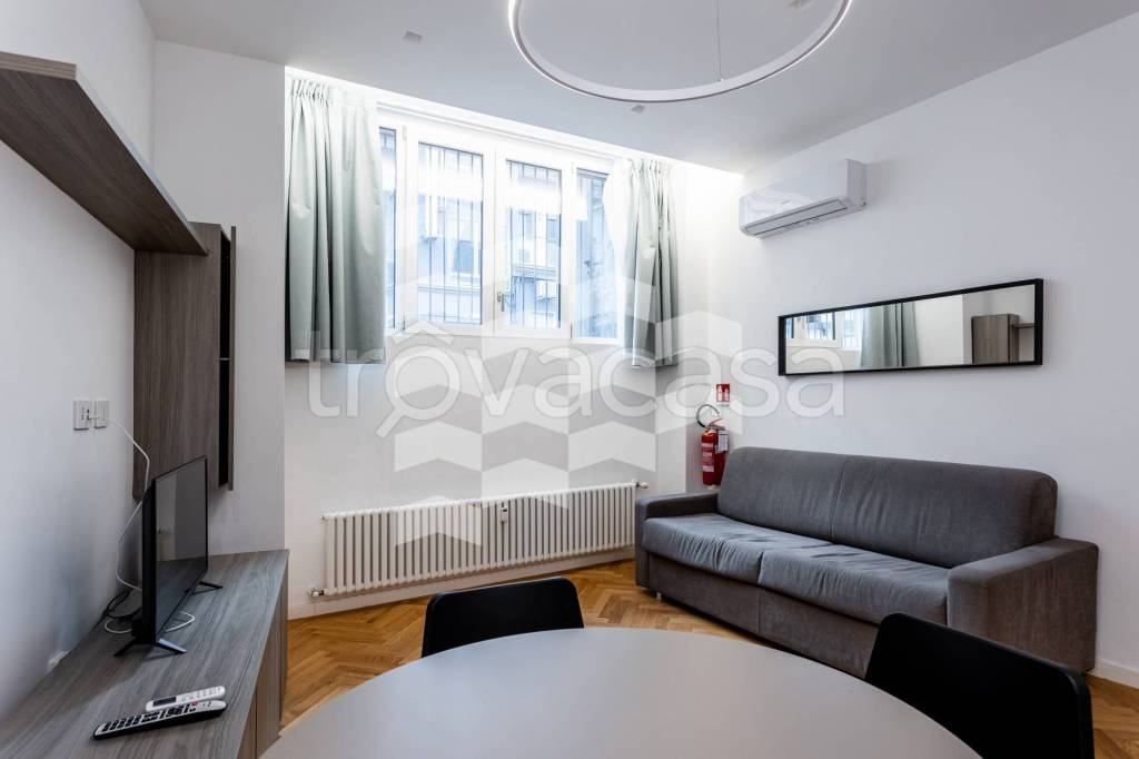 appartamento in vendita a Milano in zona Guastalla