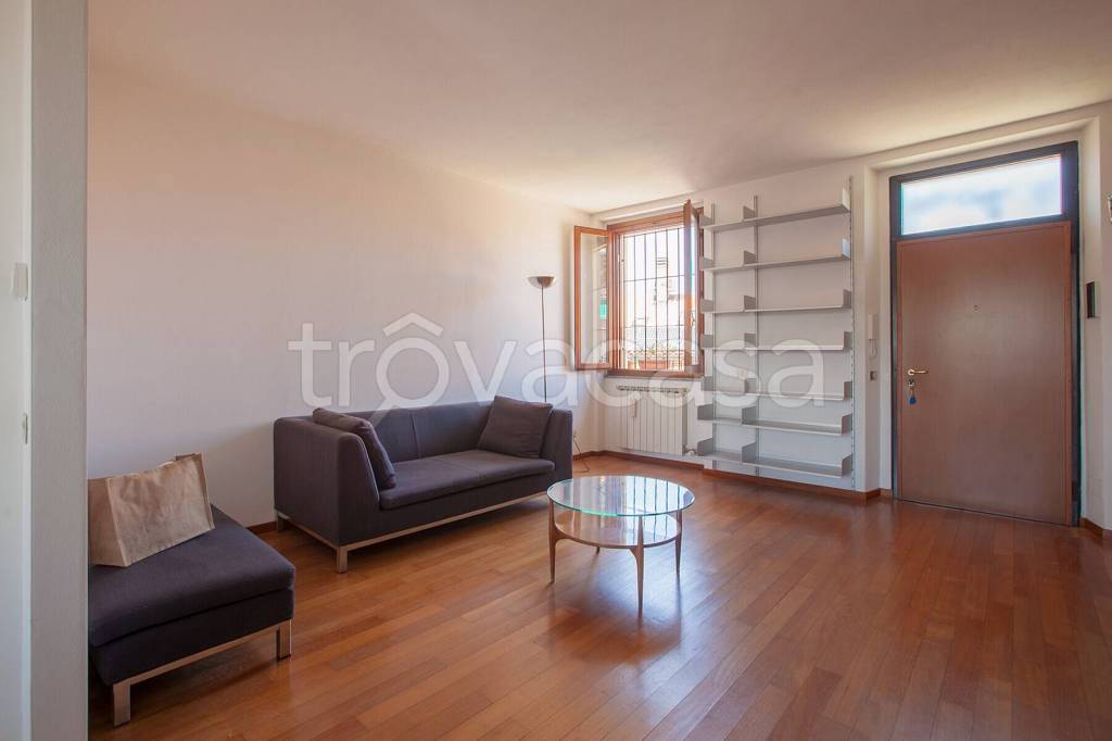 appartamento in vendita a Milano in zona Ronchetto sul Naviglio