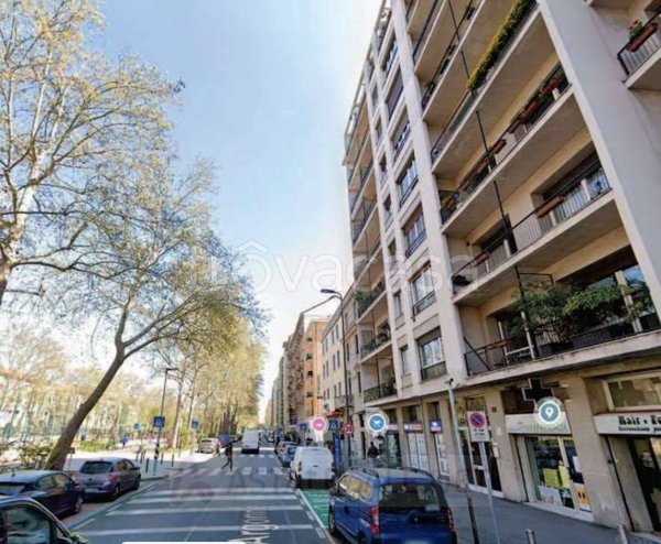 appartamento in vendita a Milano in zona Corsica