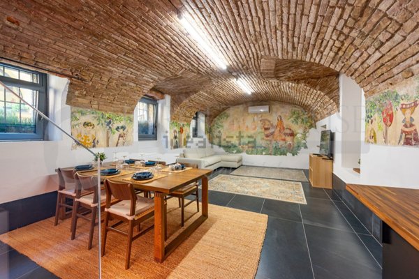 appartamento in vendita a Milano in zona Brera