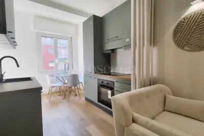 appartamento in vendita a Milano in zona Piazzale Lodi