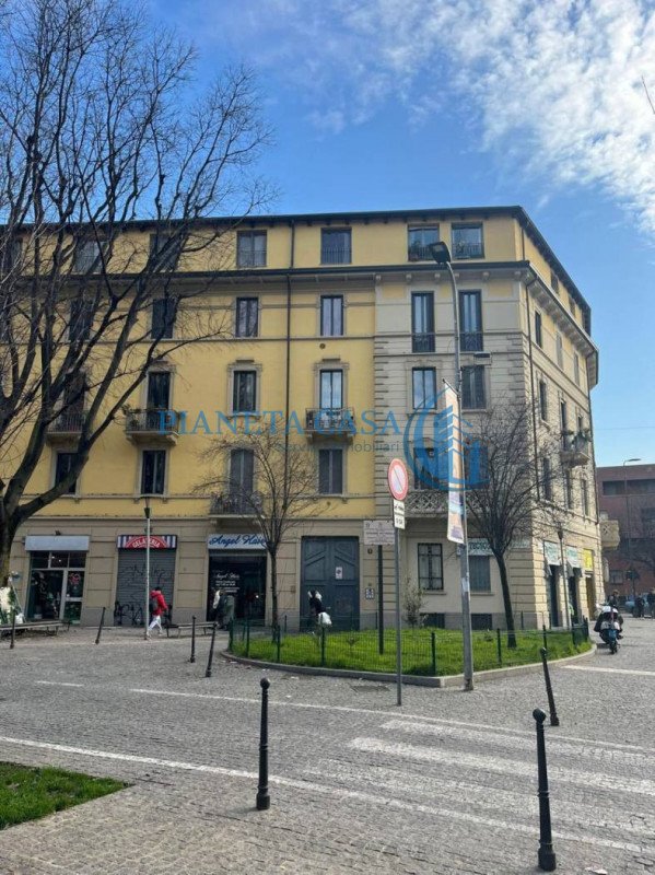 appartamento in vendita a Milano in zona Dergano