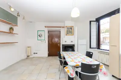 appartamento in vendita a Milano in zona Isola