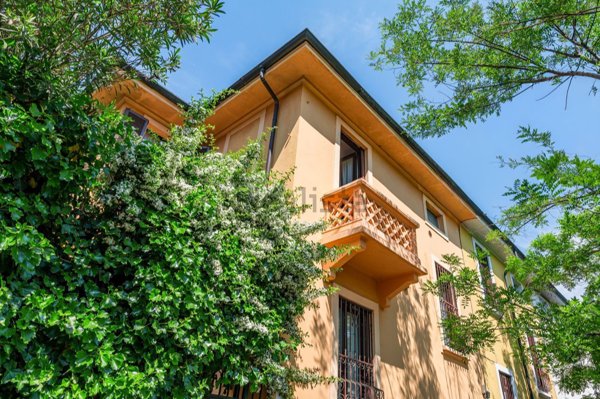 casa indipendente in vendita a Milano in zona Città Studi