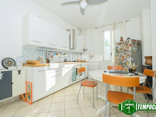 appartamento in vendita a Milano in zona Baggio