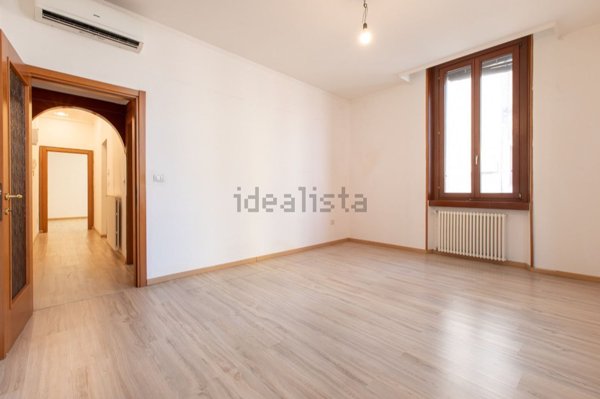 appartamento in vendita a Milano in zona Affori