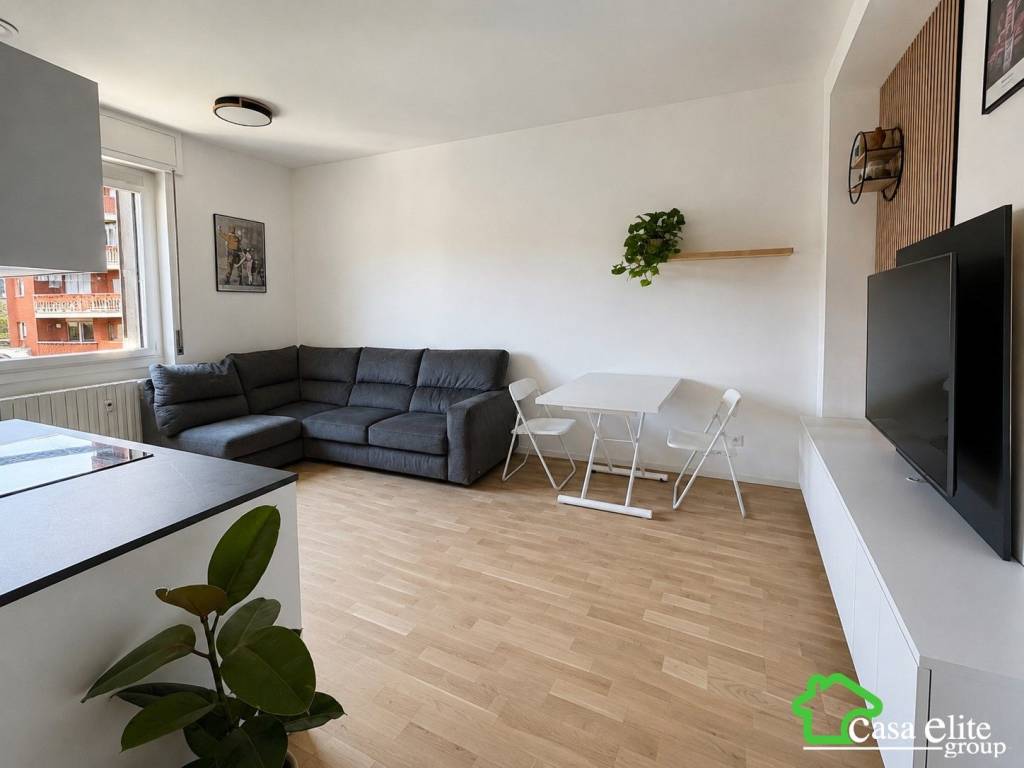 appartamento in vendita a Milano in zona Vigentino