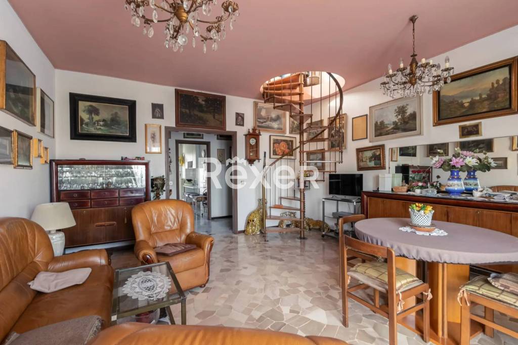 appartamento in vendita a Milano in zona Corvetto