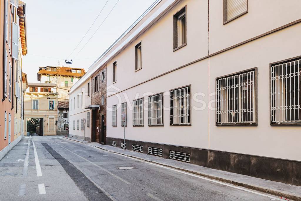 ufficio in vendita a Milano in zona Villapizzone