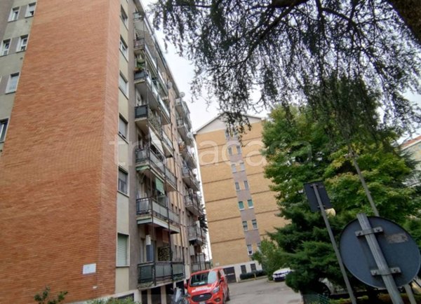 appartamento in vendita a Milano in zona Corvetto