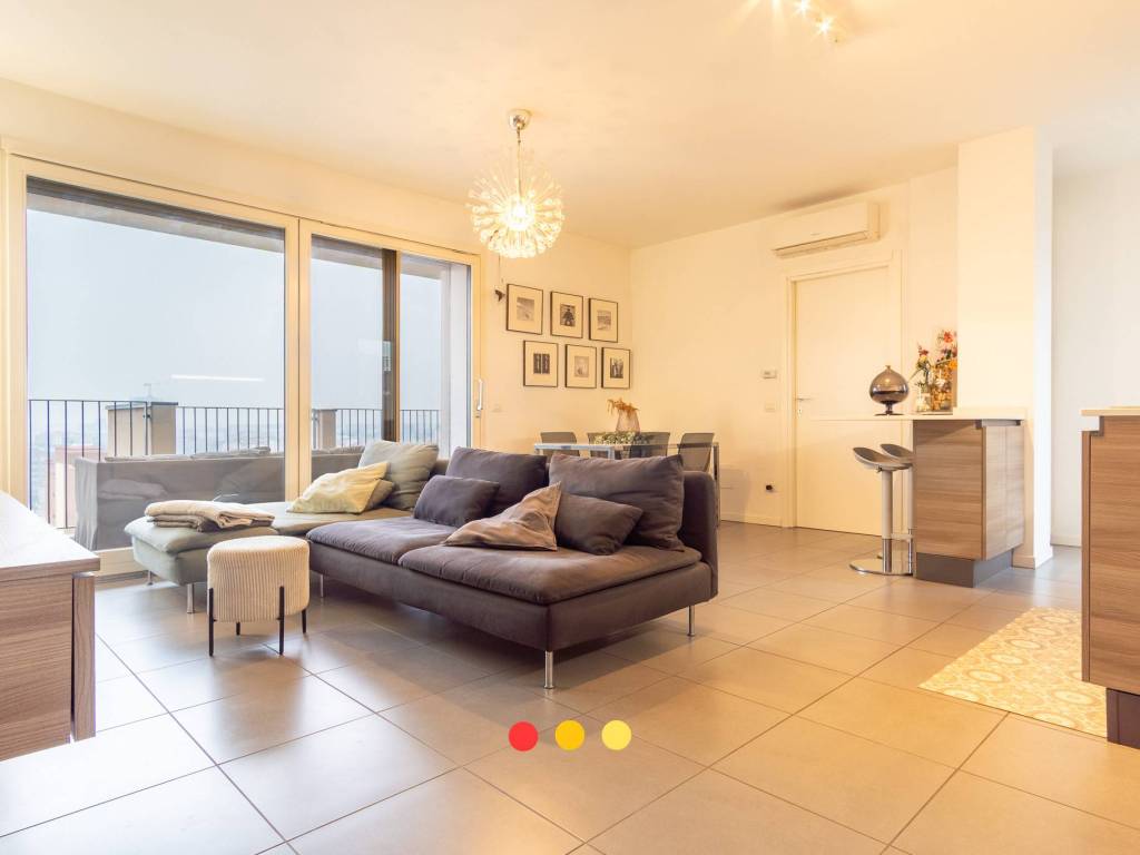 appartamento in vendita a Milano in zona Vigentino