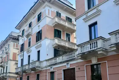 appartamento in vendita a Milano in zona Maggiolina