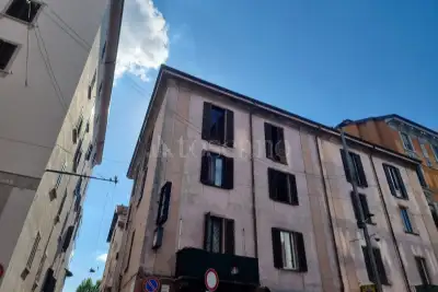 appartamento in vendita a Milano in zona Dergano
