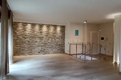 appartamento in vendita a Milano in zona Villapizzone