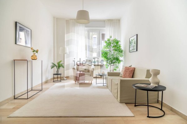 appartamento in vendita a Milano in zona Corvetto