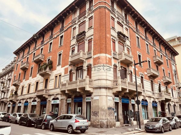 appartamento in vendita a Milano in zona Sempione