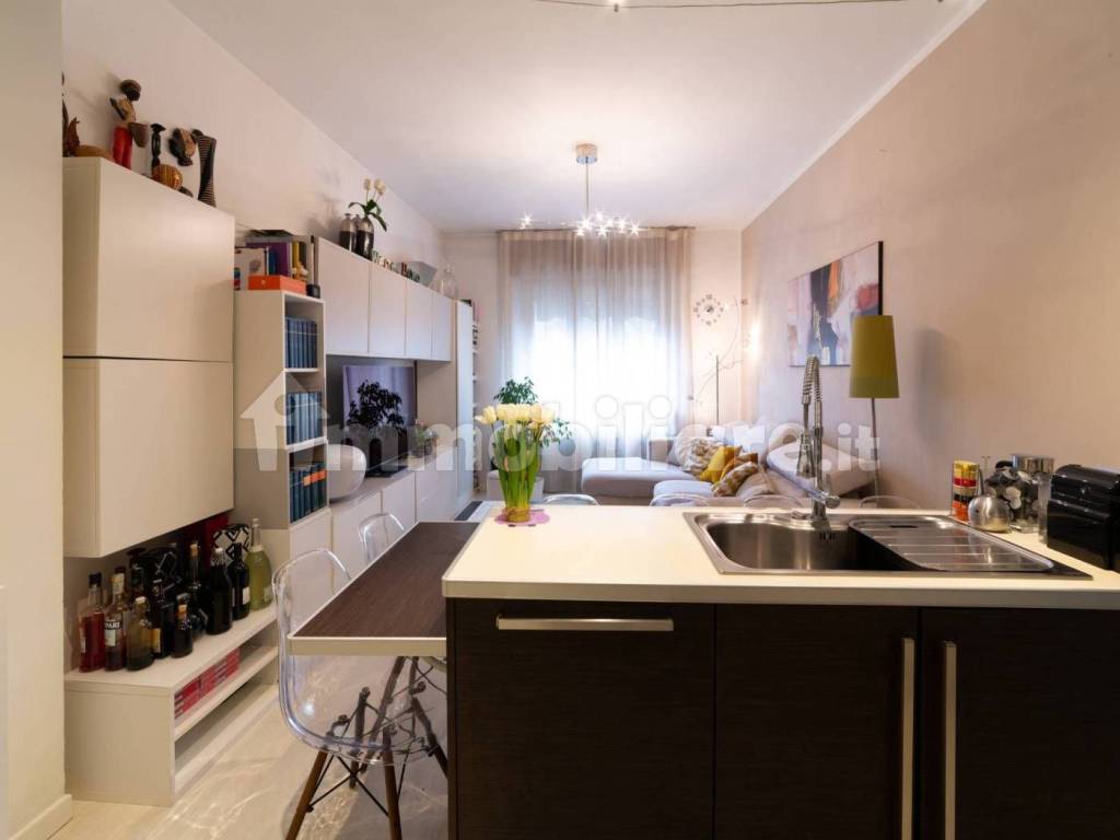 appartamento in vendita a Milano in zona Piazzale Lodi