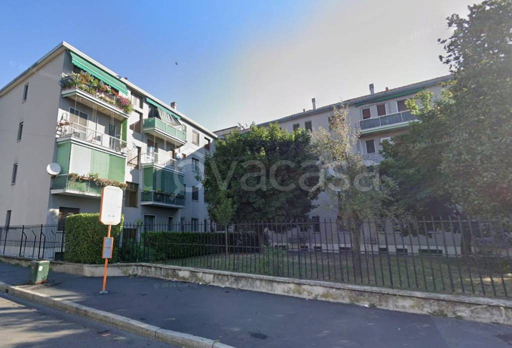 appartamento in vendita a Milano in zona Quinto Romano