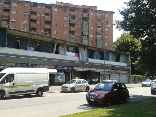 appartamento in vendita a Milano in zona Lorenteggio