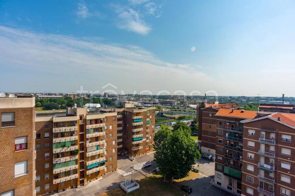 appartamento in vendita a Milano in zona Corvetto