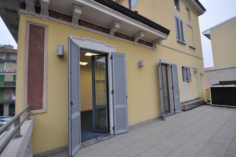 ufficio in vendita a Milano in zona Precotto