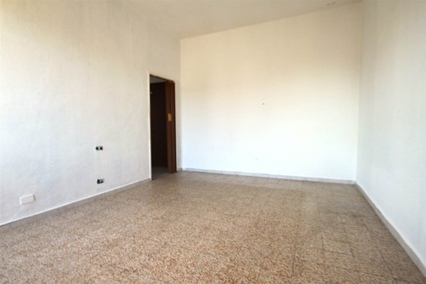 appartamento in vendita a Milano in zona Lorenteggio