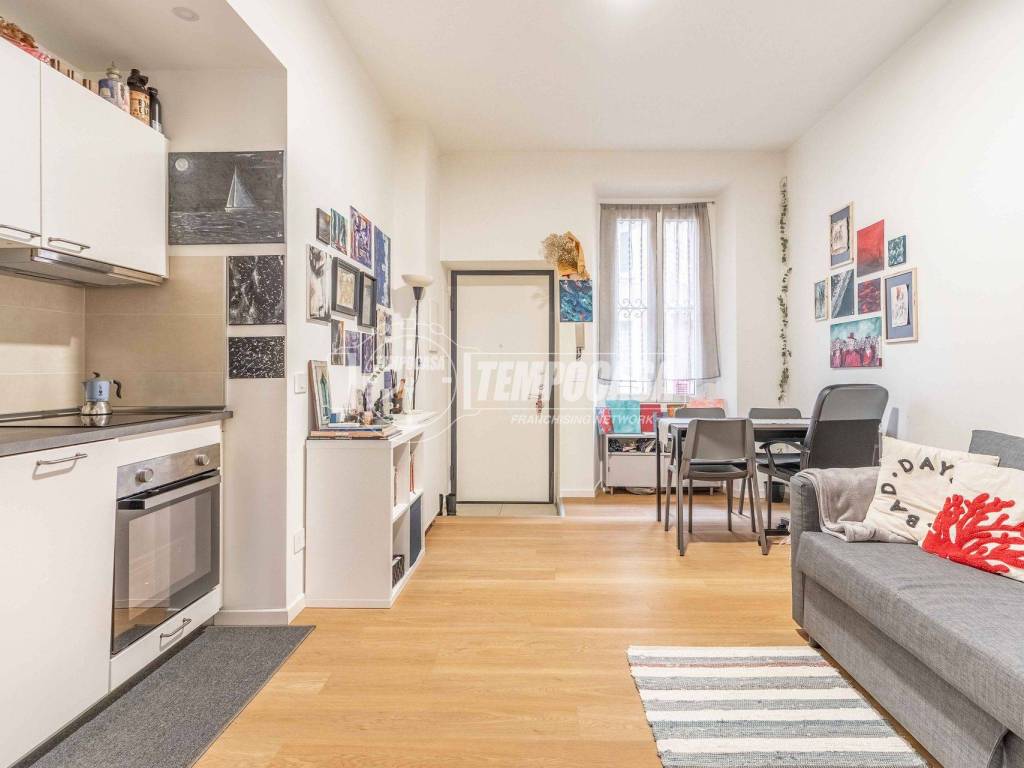 appartamento in vendita a Milano in zona Tibaldi