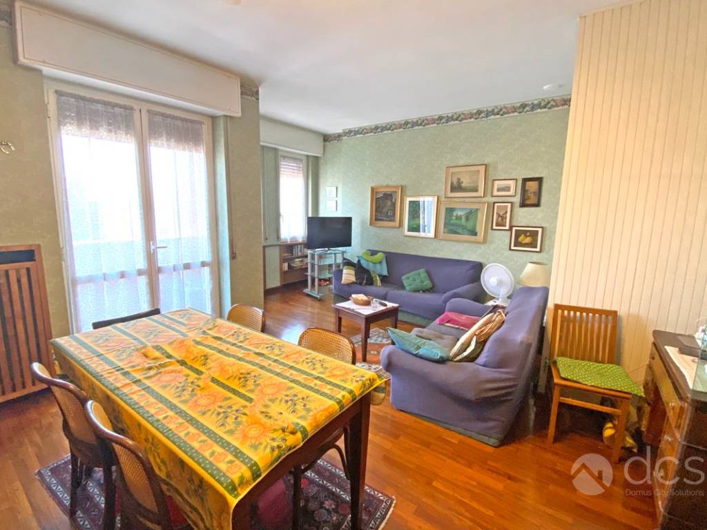 appartamento in vendita a Milano in zona Famagosta