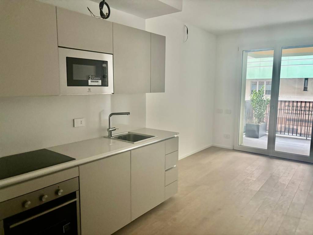 appartamento in vendita a Milano in zona Solari