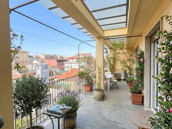 appartamento in vendita a Milano in zona Paolo Sarpi