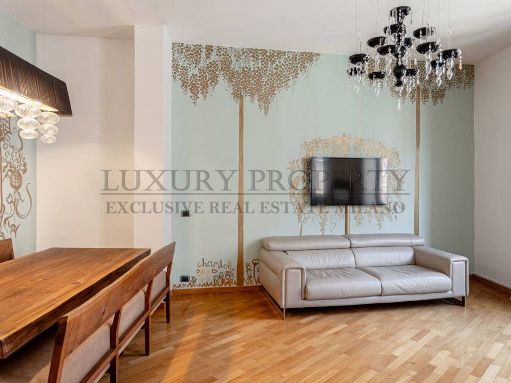 appartamento in vendita a Milano in zona Porta Ticinese