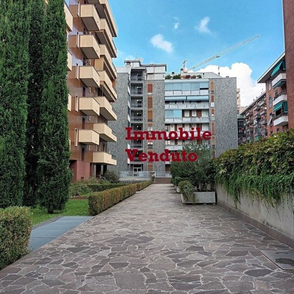 appartamento in vendita a Milano in zona Affori