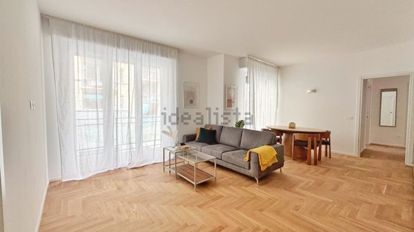 appartamento in vendita a Milano in zona Isola