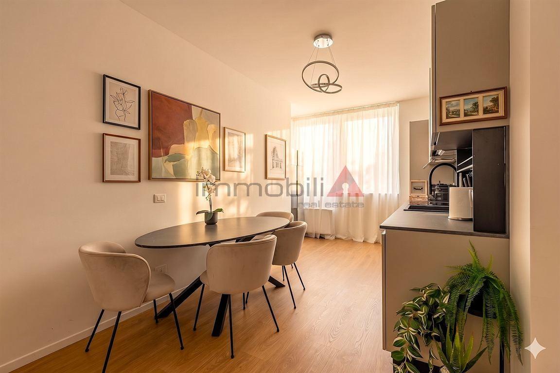 appartamento in vendita a Milano in zona Vigentino