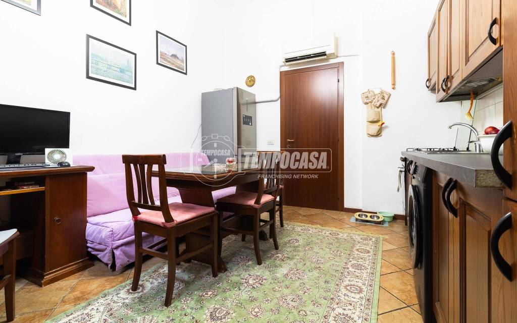 appartamento in vendita a Milano in zona Piazzale Lodi